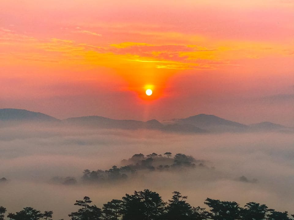 Đồi Đa Phú Đà Lạt săn mây bình minh