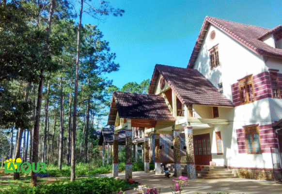 Nhà nghỉ Măng Đen